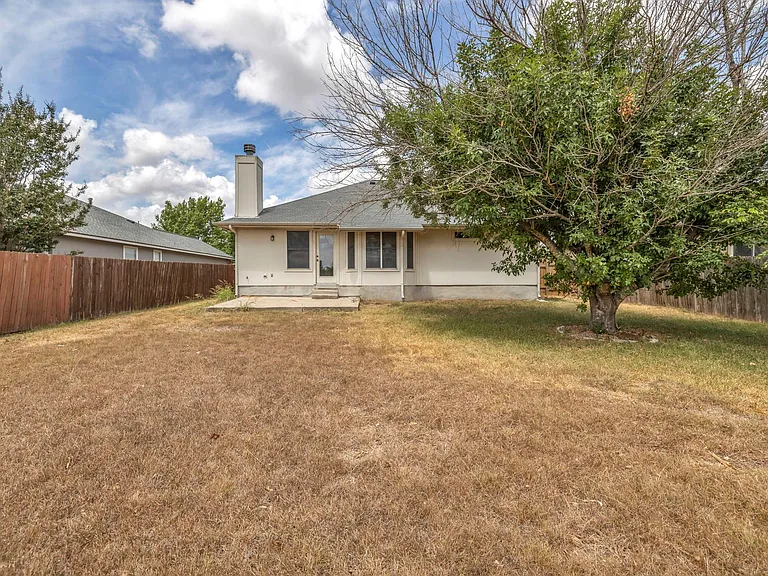 216 Meadowside Dr — Photo 39