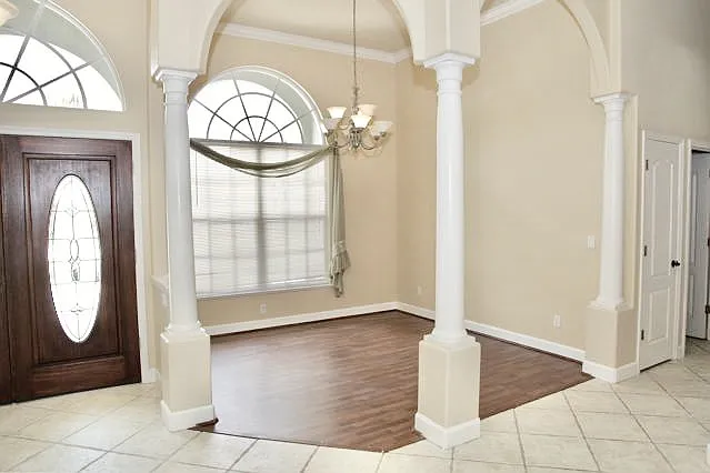 915 Starling Way — Photo 6