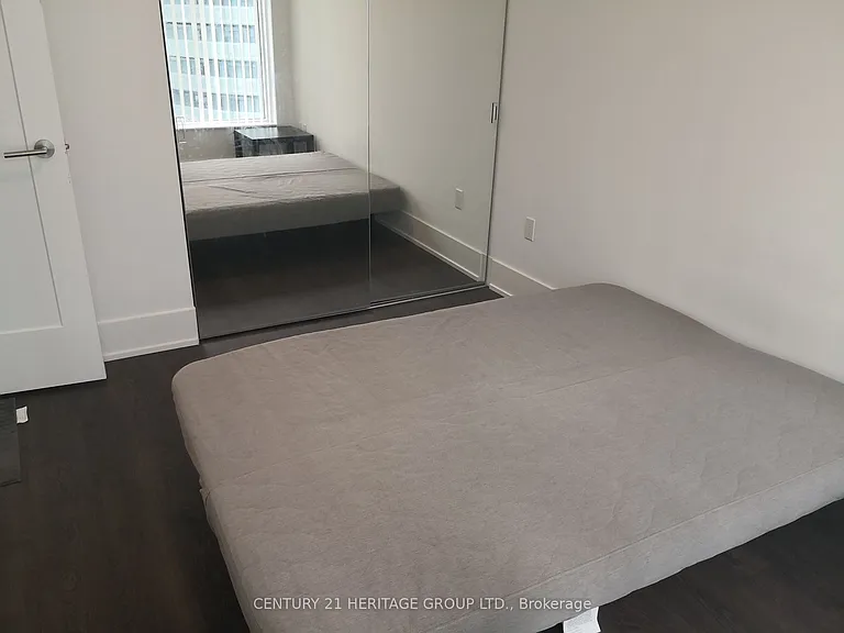 10 York St #3002 — Photo 10