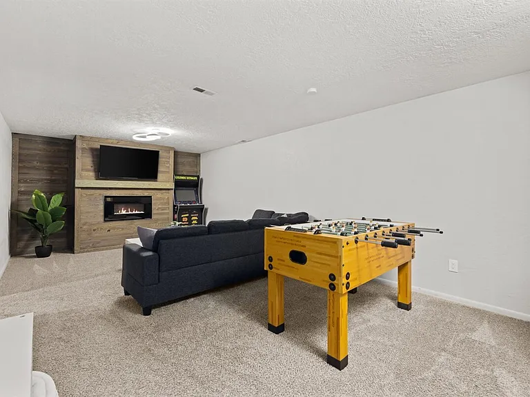 Building's Lounge