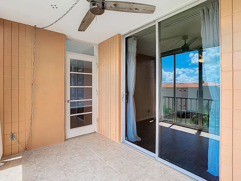 7400 Sun Island Dr #503 — Photo 44
