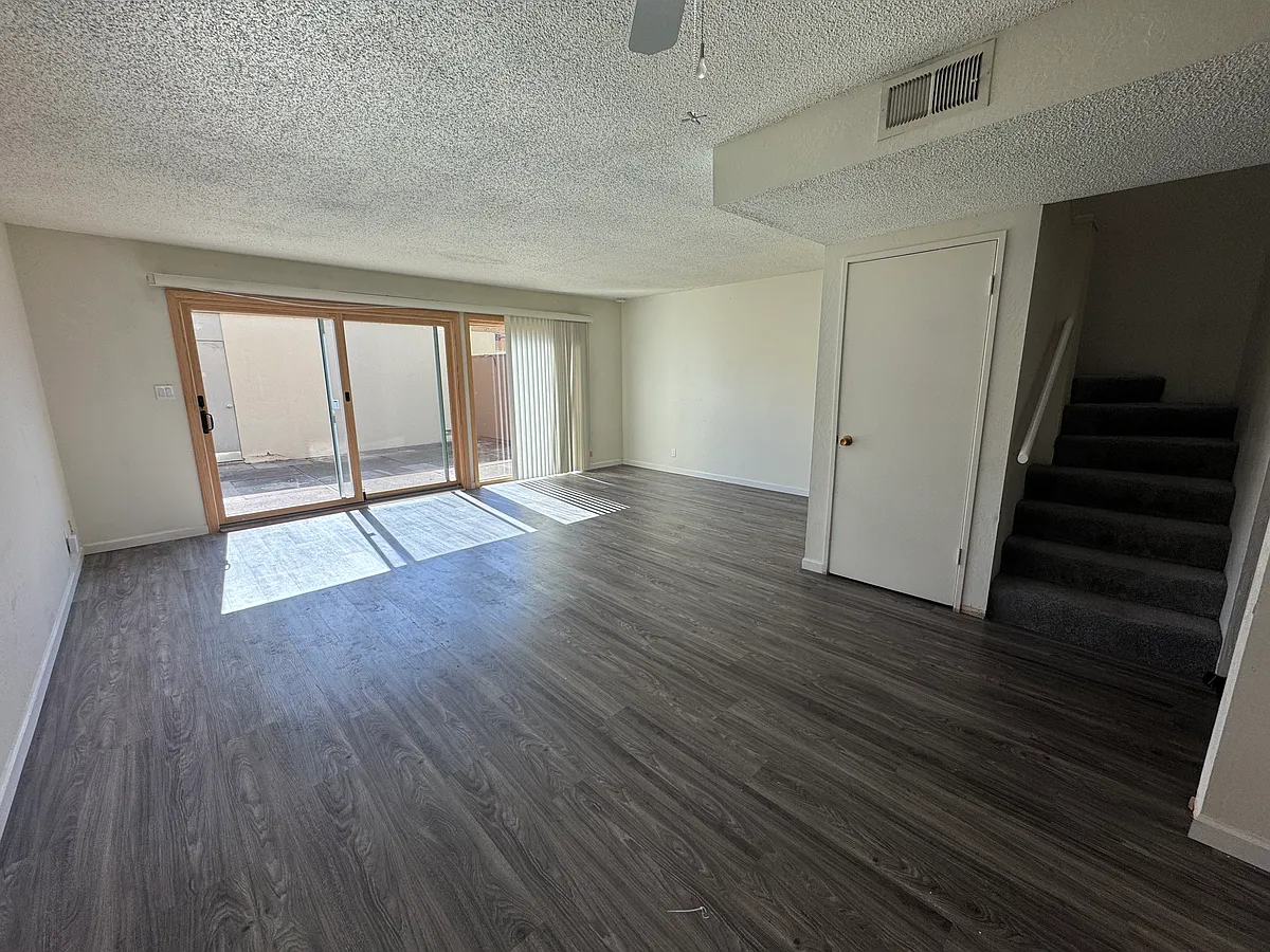 Building Photo - 1020 Verdemar Dr