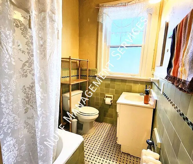 5649 Phillips Ave #8 — Photo 5