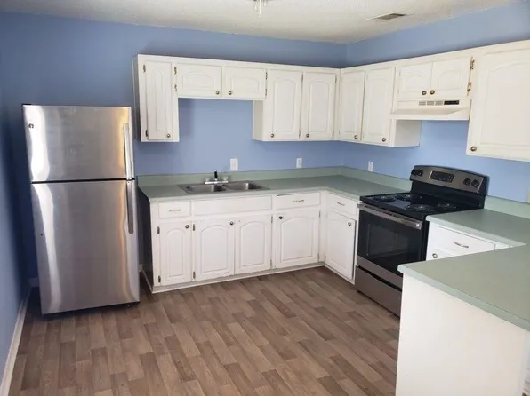 444 S Brunswick St, Jesup, GA 31545