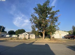 105 S 6th Ave, Elgin, OR 97827