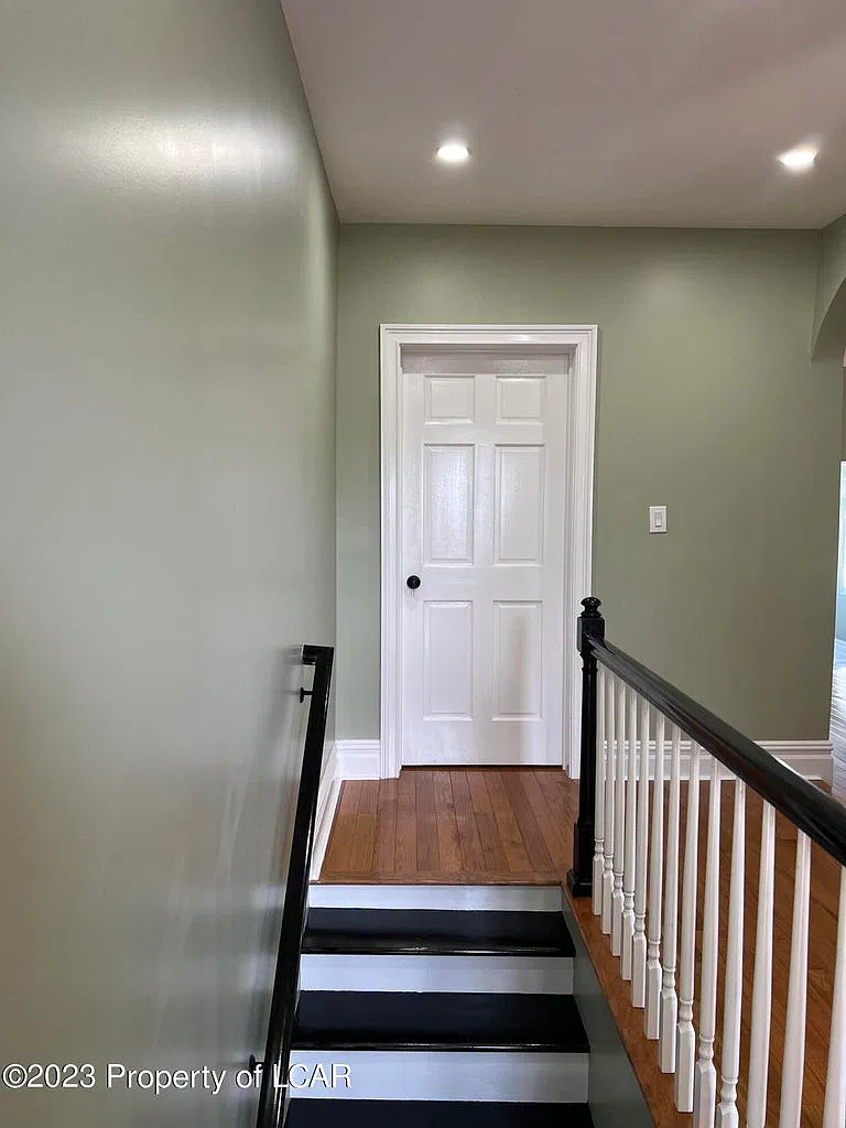 3 bed, 1341 sqft, $1,700 — Photo 2