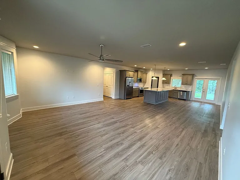 1619 Ponderosa Dr — Photo 3