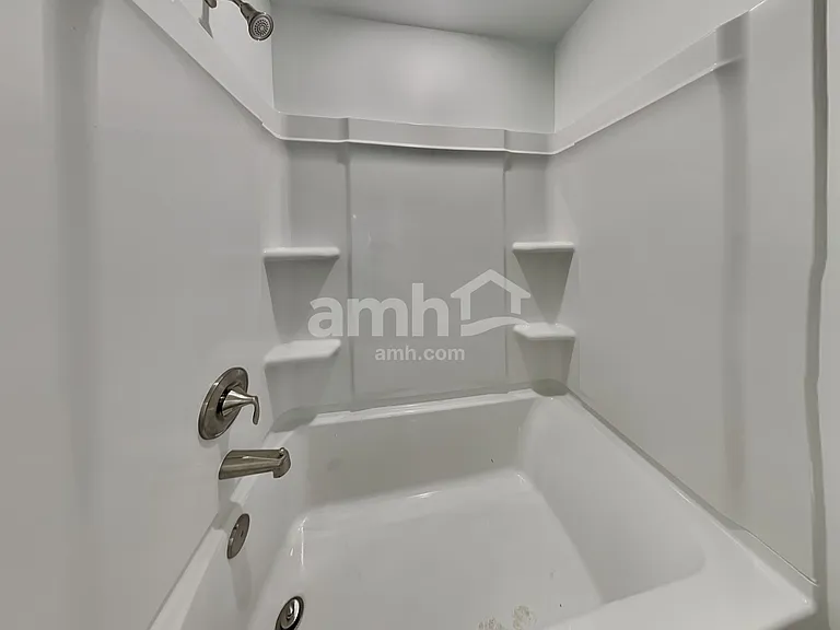 330 Golucke Way — Photo 16