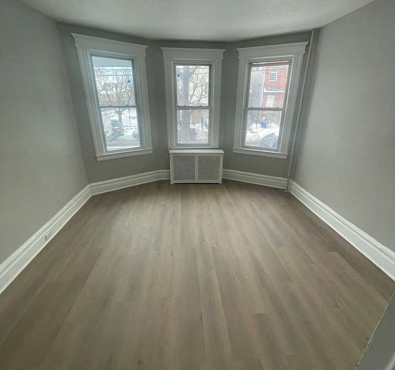 1st image of 822 S 16th St #1D