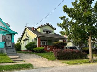 10922 Sandusky Ave, Cleveland, OH
