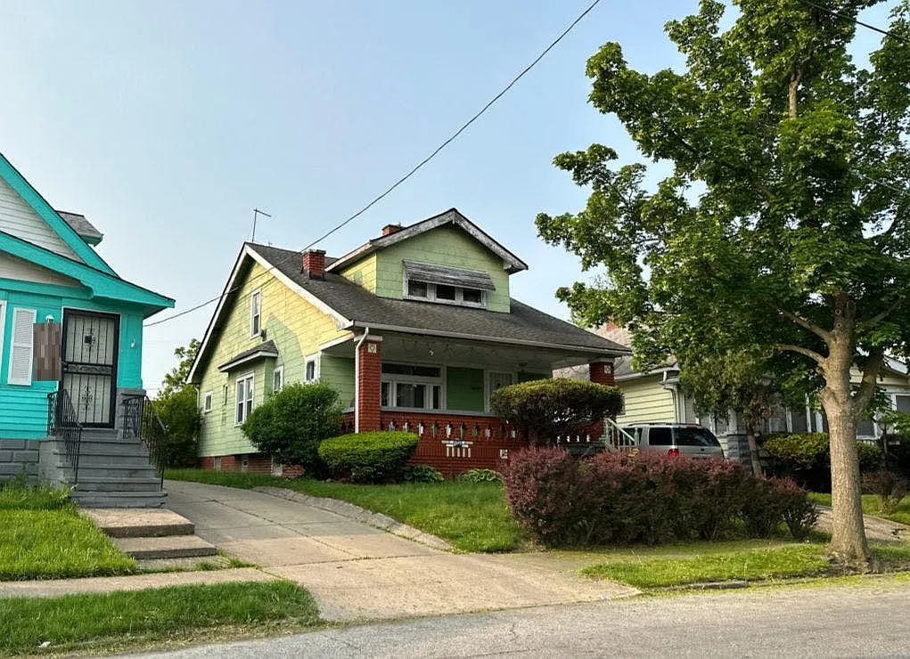 10922 Sandusky Ave photo 1