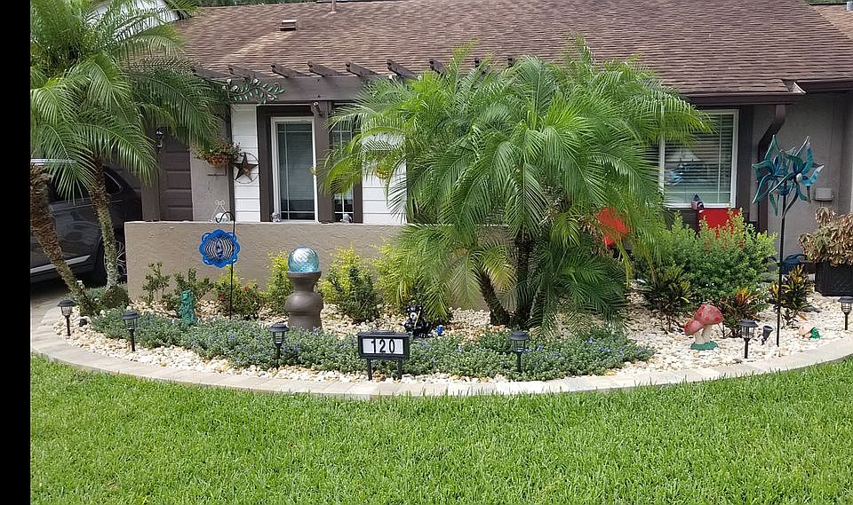 1st image of 120 Clear Lake Cir