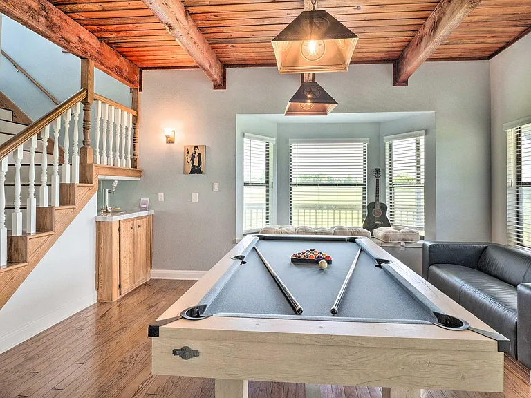 15805 Richards Dr — Photo 11