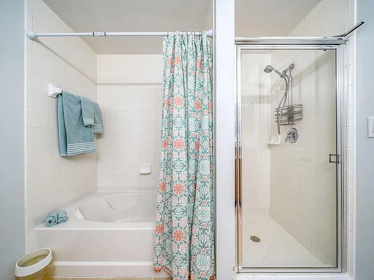 250 NE 3rd Ave #1502 — Photo 15