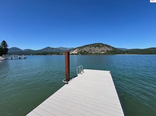 1205 Wooded Acres Dr, Sagle, ID 83860