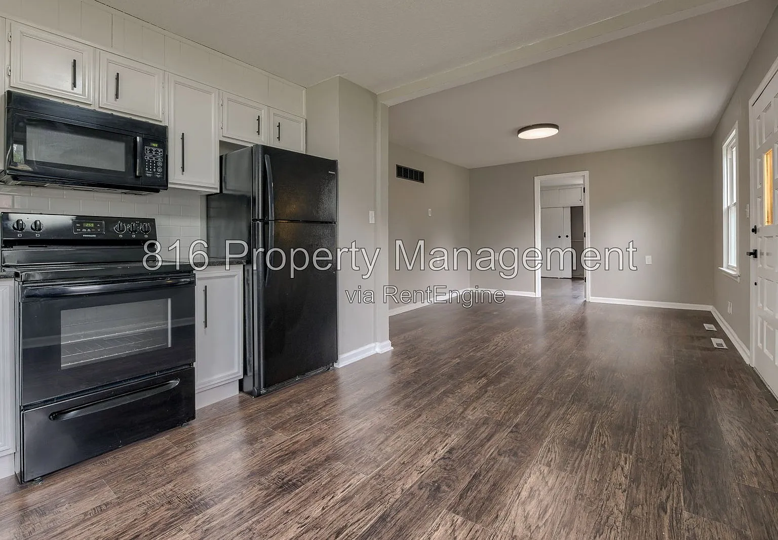 3 bed, 2.0 bath, 1105 sqft, $1,729 — Photo 4