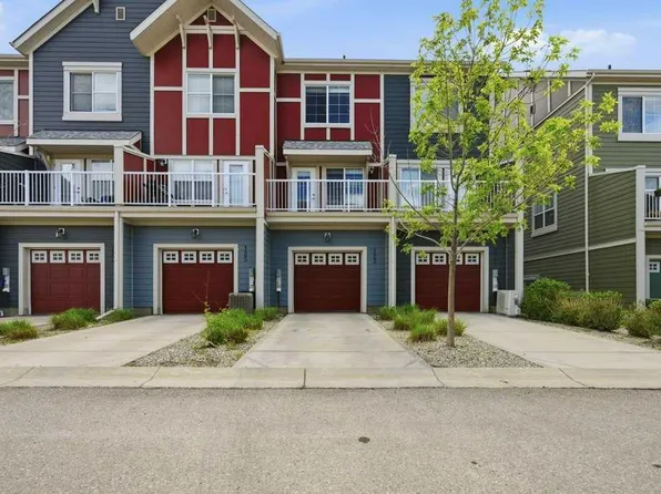 123 S Marquis Ln SE, Calgary, AB T3M 2G6