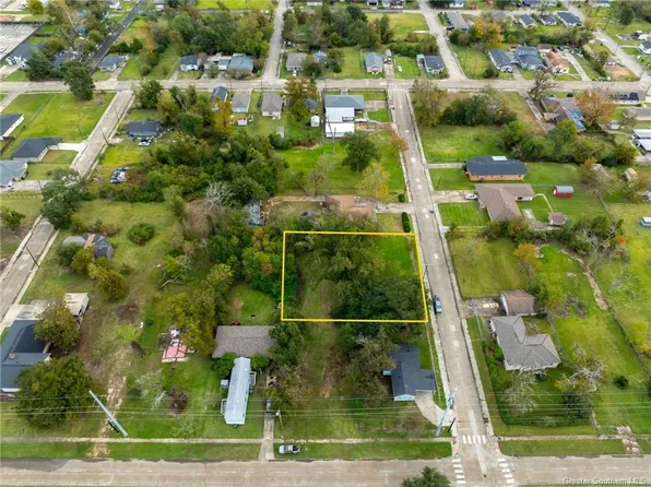 802 N Goos Blvd, Lake Charles, LA 70601