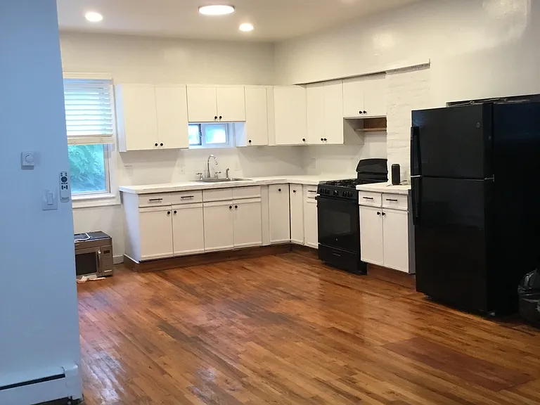 36 Hackensack Ave #1 — Photo 5
