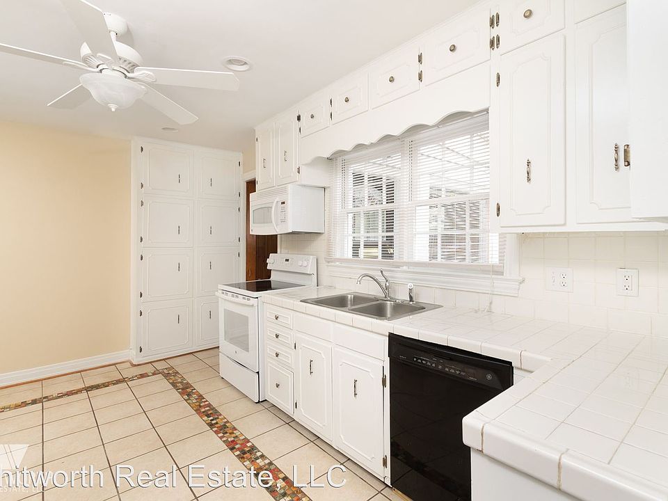 1st image of 2130 Bellwood Dr