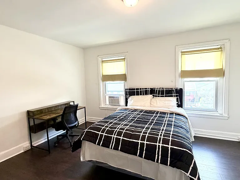 Bedroom #1 with desk & chair