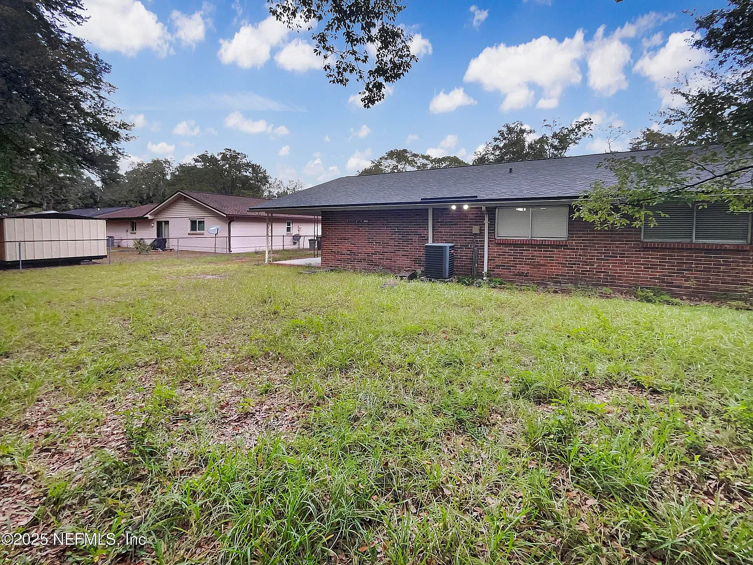 3 bed, 1344 sqft, $2,200 — Photo 2