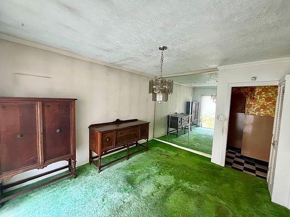 2nd image of 1638 Marine Pkwy