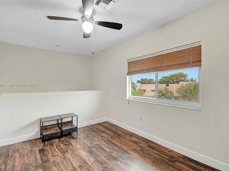 16339 Malibu Dr #22 — Photo 36