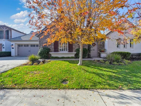 2004 Robin Brook Way, Roseville, CA 95661