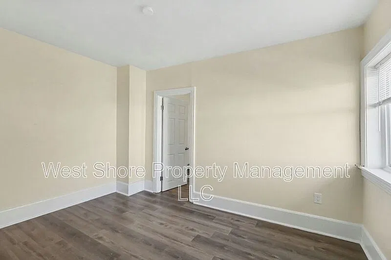 1 bed, 1.0 bath, 400 sqft, $1,045 — Photo 3