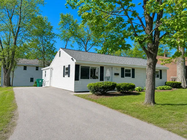 36 Candice St, Clinton, MA 01510