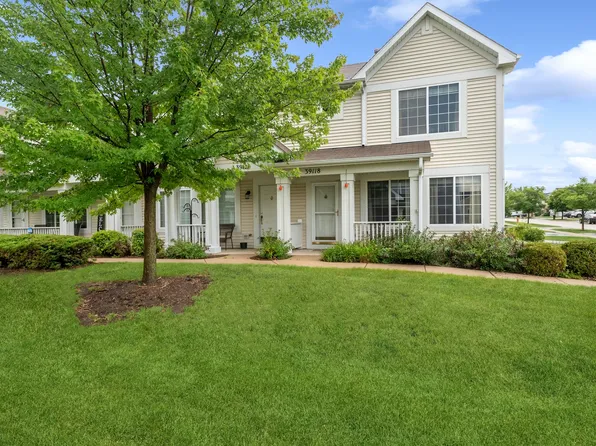 39118 Welsh Ln, Beach Park, IL 60083