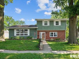 1820 W Hayes St, Davenport, IA 52804