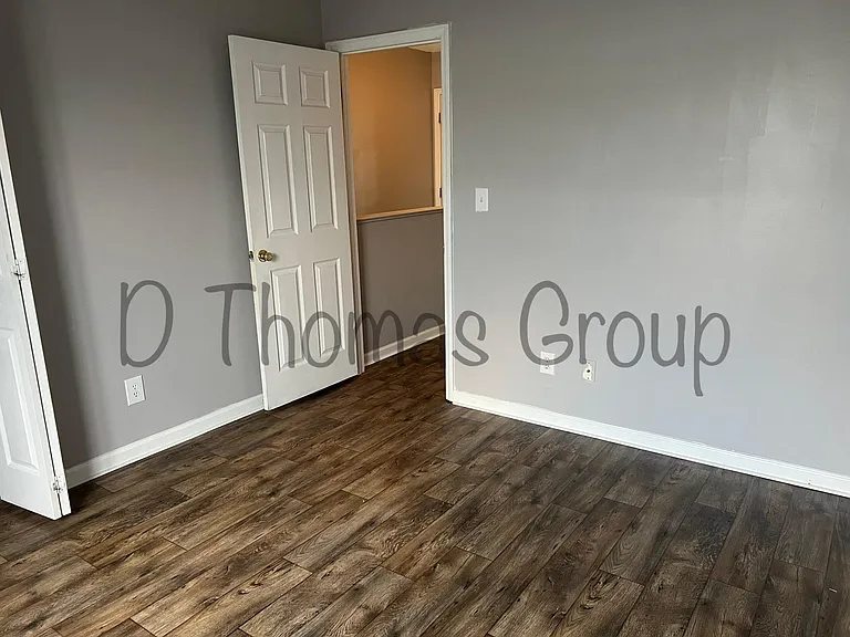 2325 Vineyard Dr #C2 — Photo 14