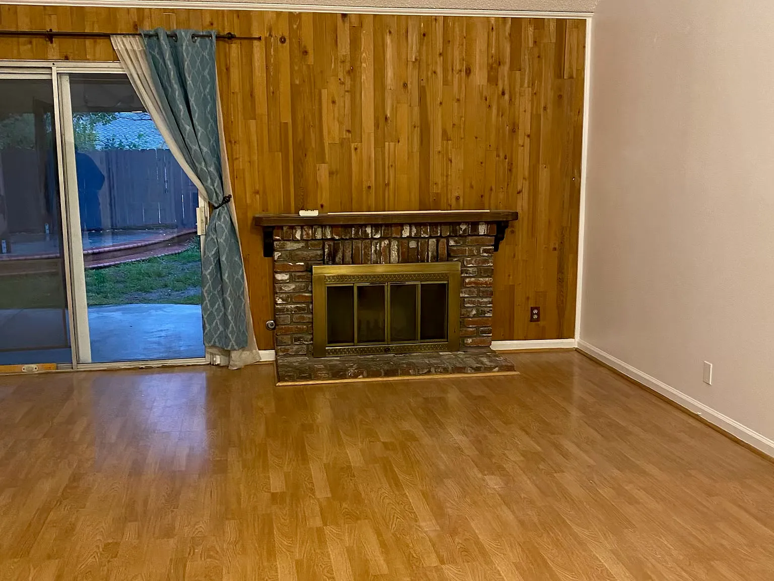 2 bed, 988 sqft, $2,600 — Photo 3