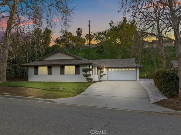 230 Goodrich Dr, Riverside, CA 92507