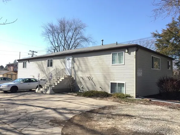 827 Charles Street, 827 Charles St #C, Dekalb, IL 60115