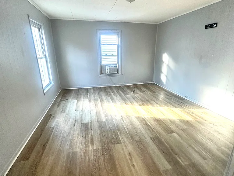 54 Terrace St — Photo 5