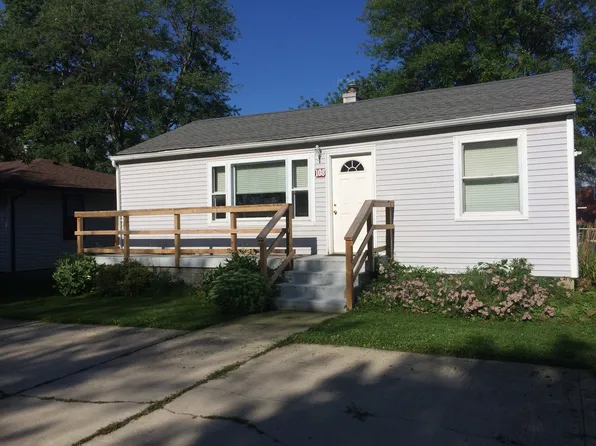 108 S Carlisle St, Bargersville, IN 46106