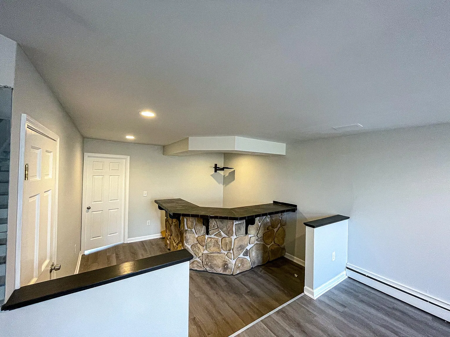 1708 Lower Rocky Dale Rd — Photo 4