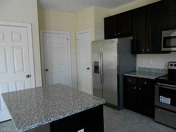 5th image of 2608 Riverwatch Dr