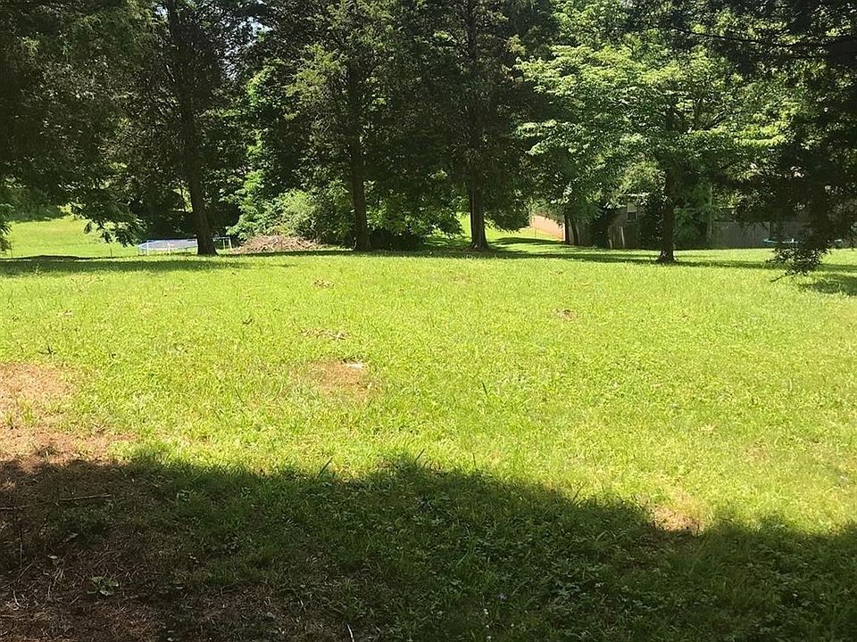 2nd image of 519 Chandler St Lot 1/2