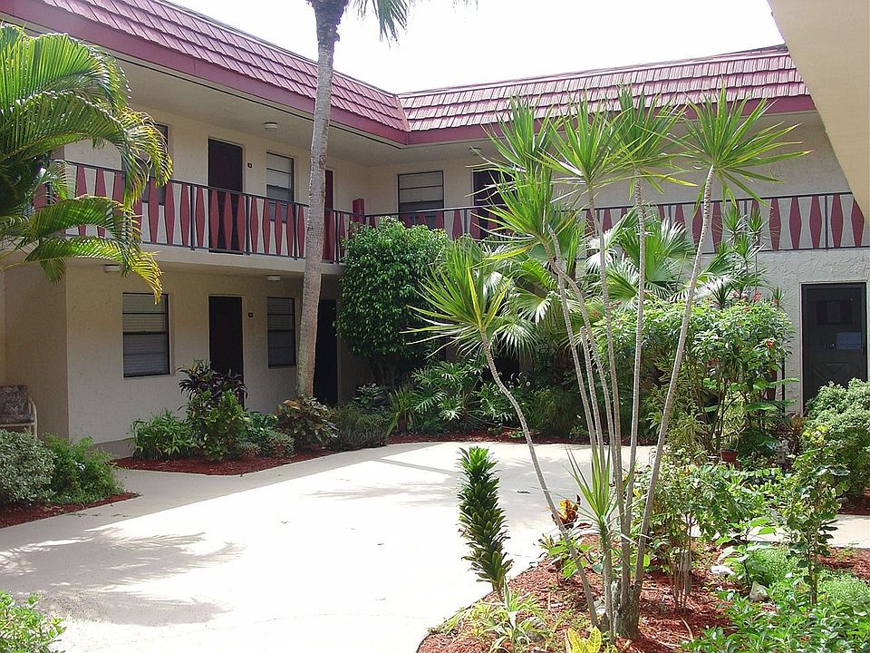 Condo Courtyard