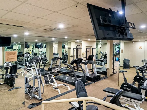 311 East 38th Street image 8 of 8