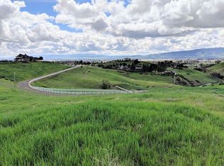 2505 Bridle Path Dr, Gilroy, CA 95020