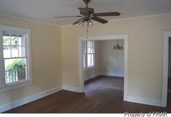 5th image of 101 W Weatherspoon St