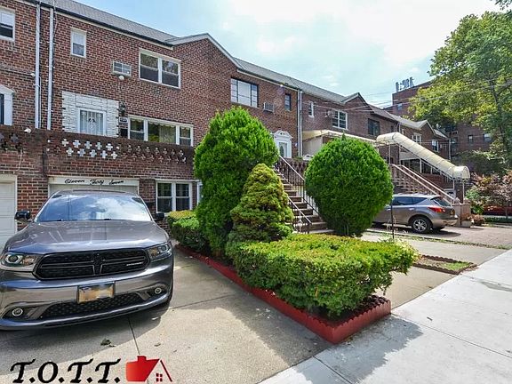 2nd image of 1137 E 54th St