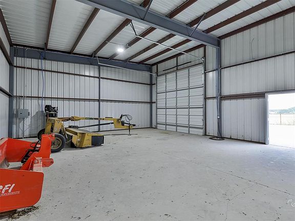 5th image of 1564 Brannon Ln