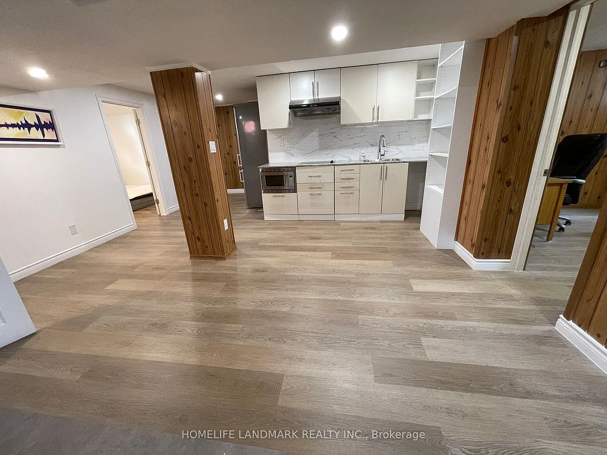 Building Photo - 3523 Orion Cres #BASEMENT