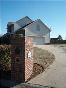4th image of 3836 Benjamin Dr